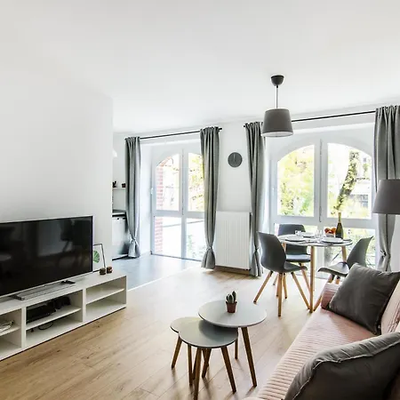 Beutiful Pearl In Tenement House In Center * Wroclaw