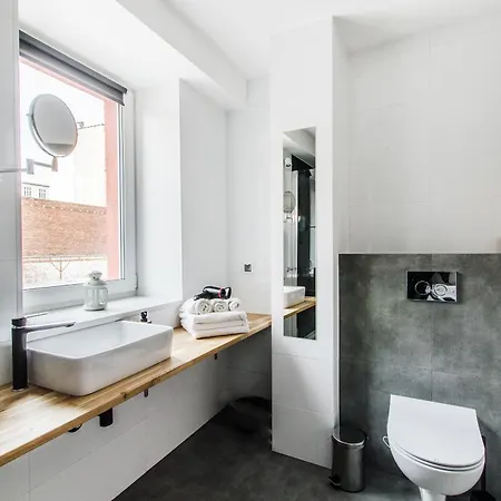 Beutiful Pearl In Tenement House In Center * Wrocław